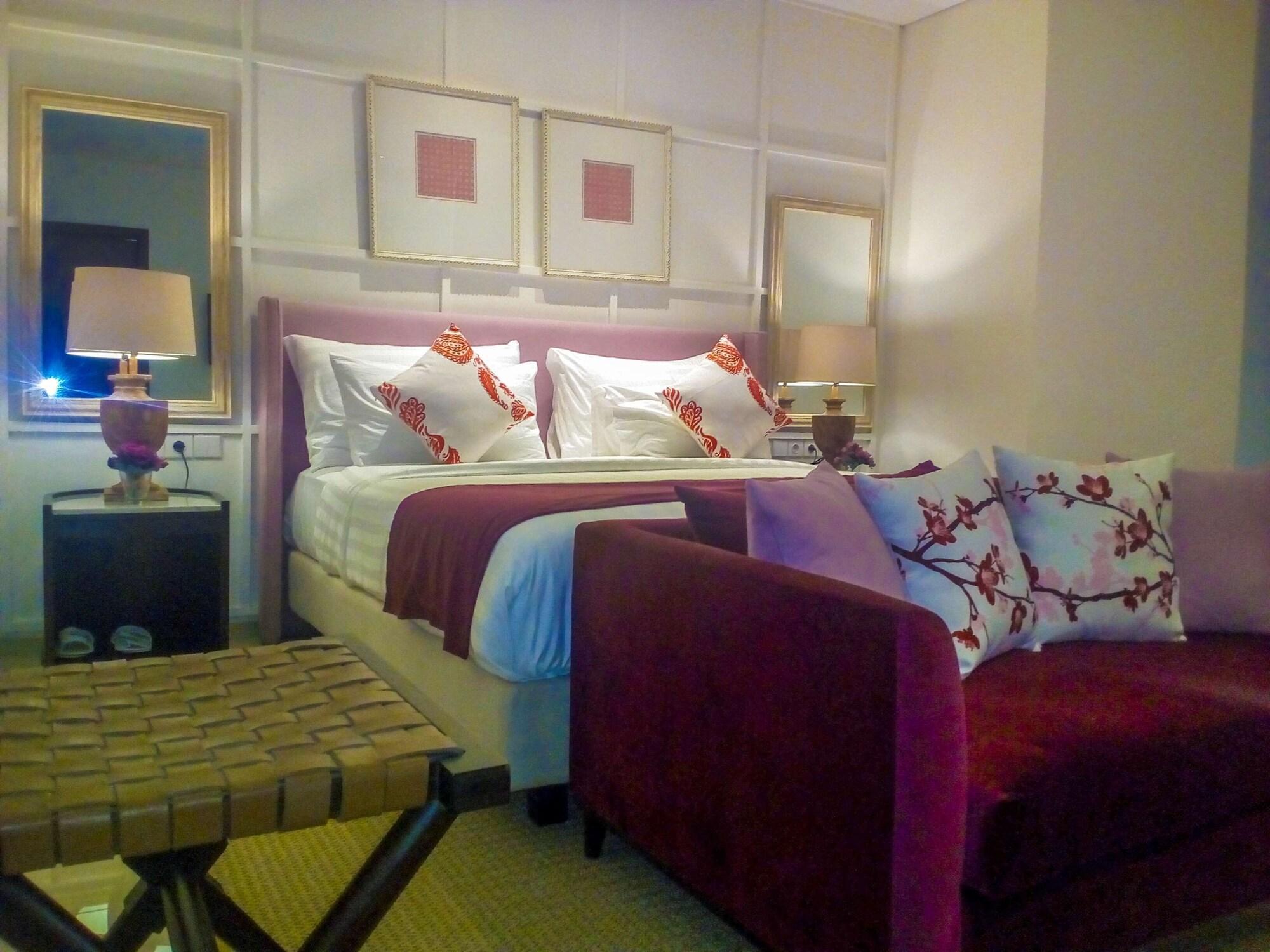M Hotel Sorong Eksteriør billede