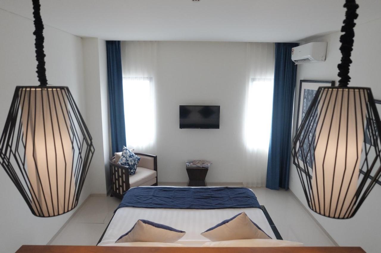 M Hotel Sorong Eksteriør billede