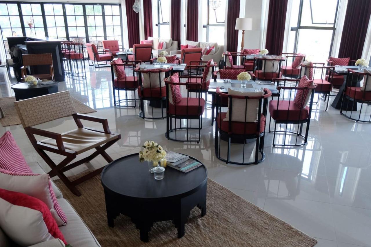 M Hotel Sorong Eksteriør billede
